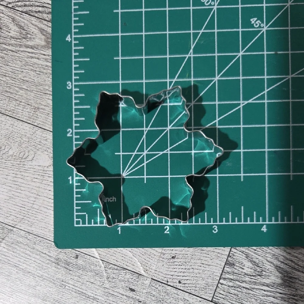Set Of Assorted Metal Cookie Cutters